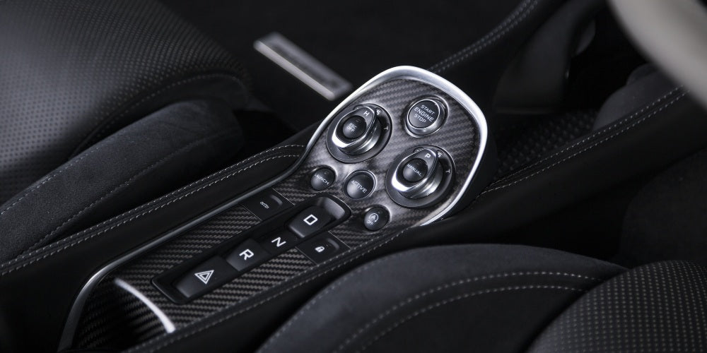 Karbon Fiber Aksesuarlarla Aracınıza Sportif ve Modern Bir Görünüm Katın