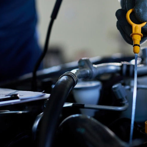 Motor Yağı Ne Zaman Değiştirilmeli? Yağ Değişimi Süresi ve Belirtileri