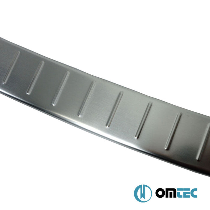 Arka Tampon Eşiği Paslanmaz Çelik (Taşlı) - Nissan Pulsar (Eu) - HB 5D C13 - (2014 - 2018)