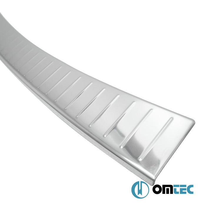 Arka Tampon Eşiği Paslanmaz Çelik (Parlak) - Toyota Auris - HB 5D E180 FL - (2015 - 2018)