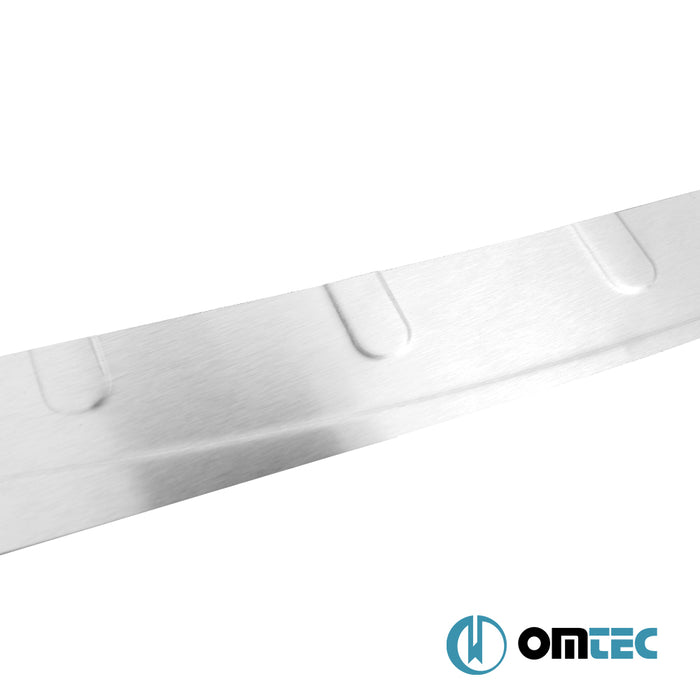 Arka Tampon Eşiği Paslanmaz Çelik (Taşlı) - Toyota Corolla Cross - SUV XG10 - (2020 - )